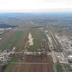 Flugwegposition um 14:06:09: Aufgenommen in der Nähe von Wiener Neustadt, Österreich in 1080 Meter